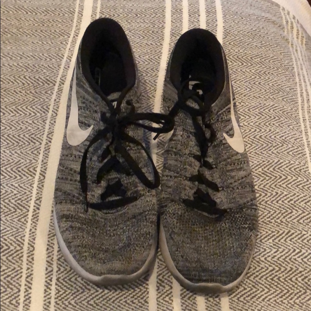 Nike men’s running shoes